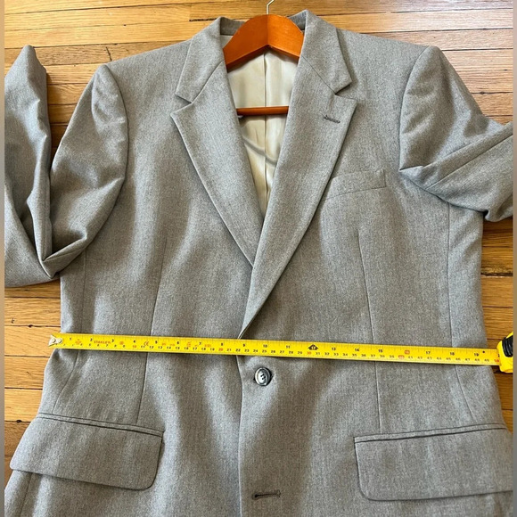 Man in Wool Men’s Sport Coat Jacket | Medium / 42 - Picture 9 of 10